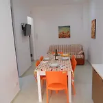 Orange House A Castellammare del Golfo