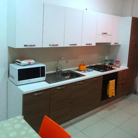 Orange House A *